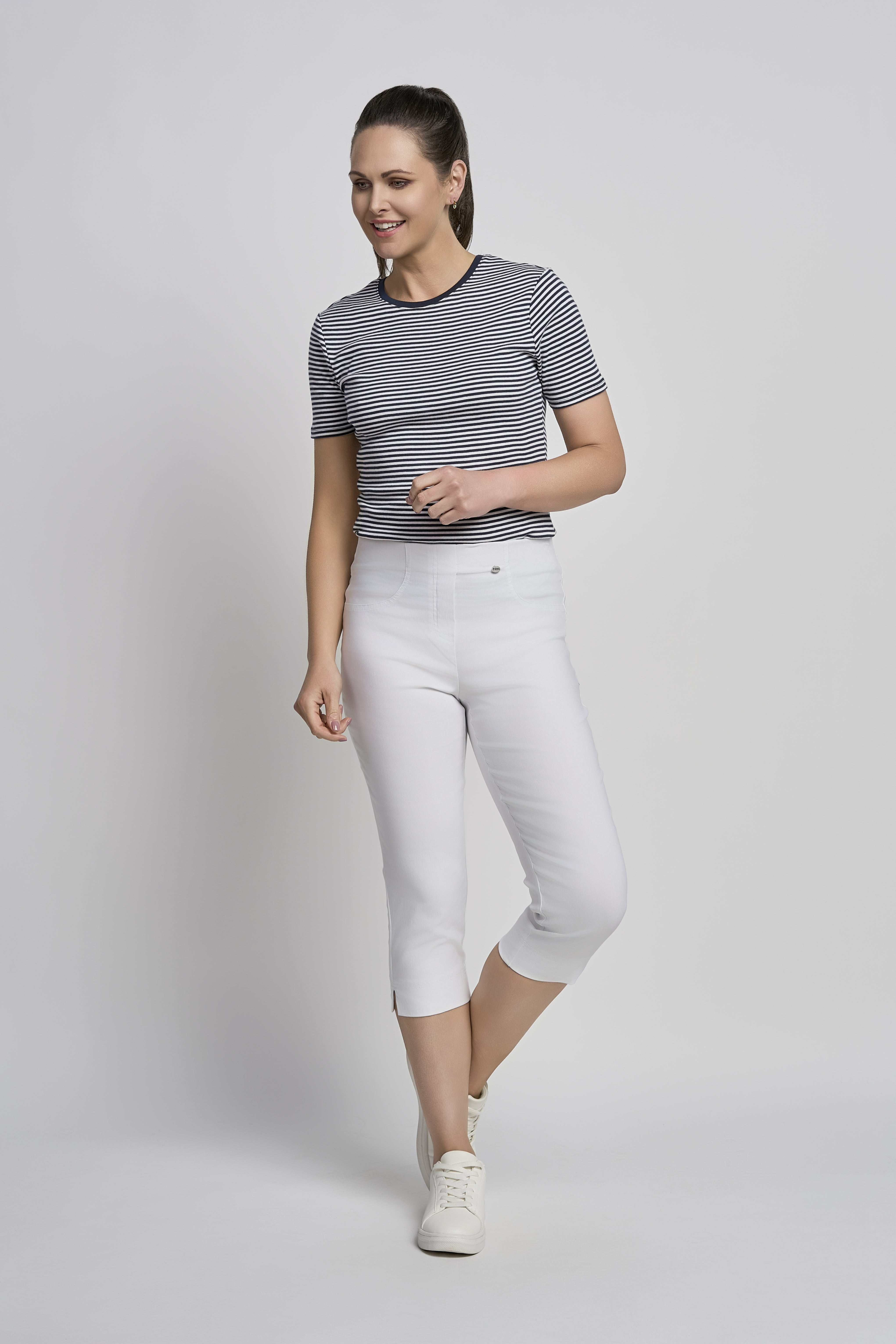 Pinns Elasticated Crop Trousers - The Coastal Boutique