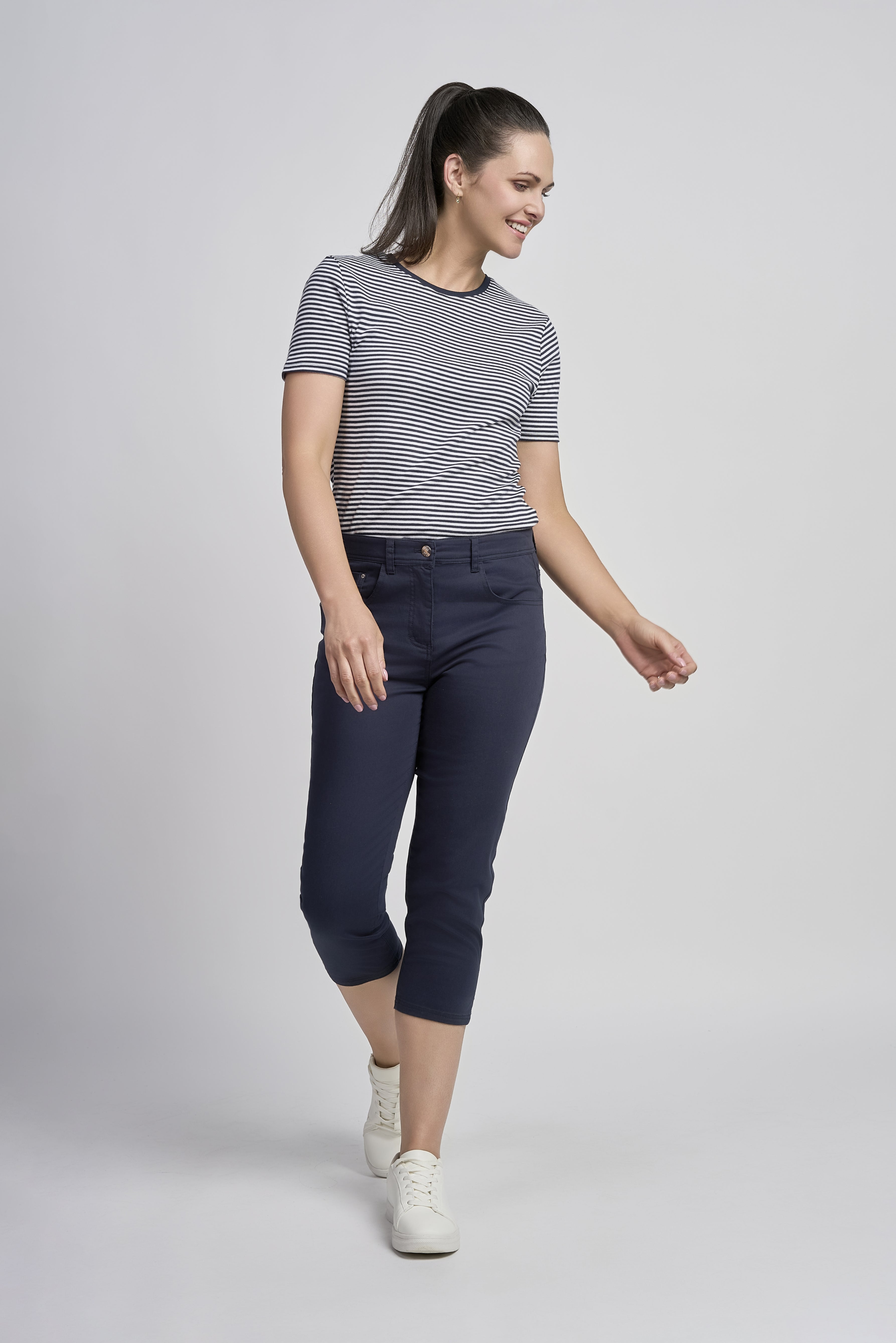 Pinns Cropped Chino Trousers - The Coastal Boutique