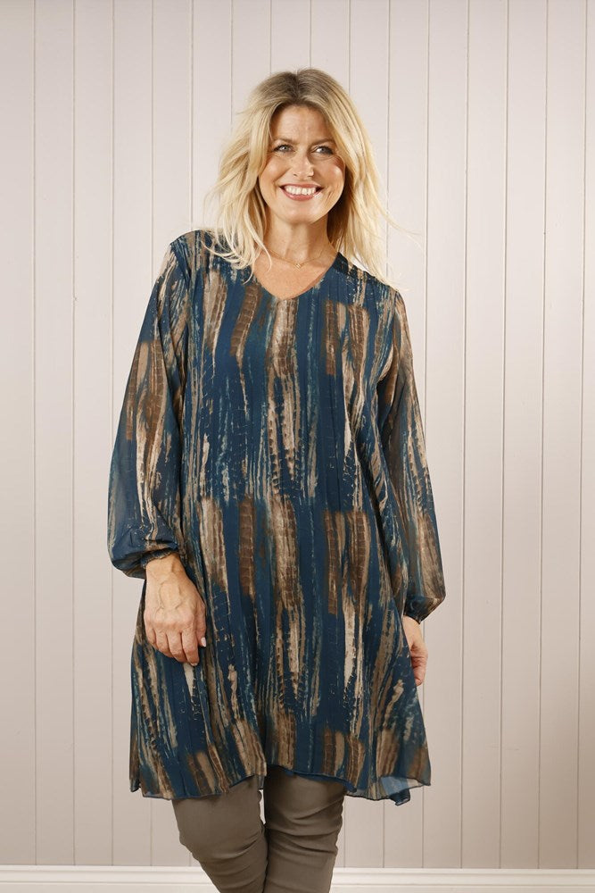 Goose Island Tie Dye Affect V-Neck Tunic image 3