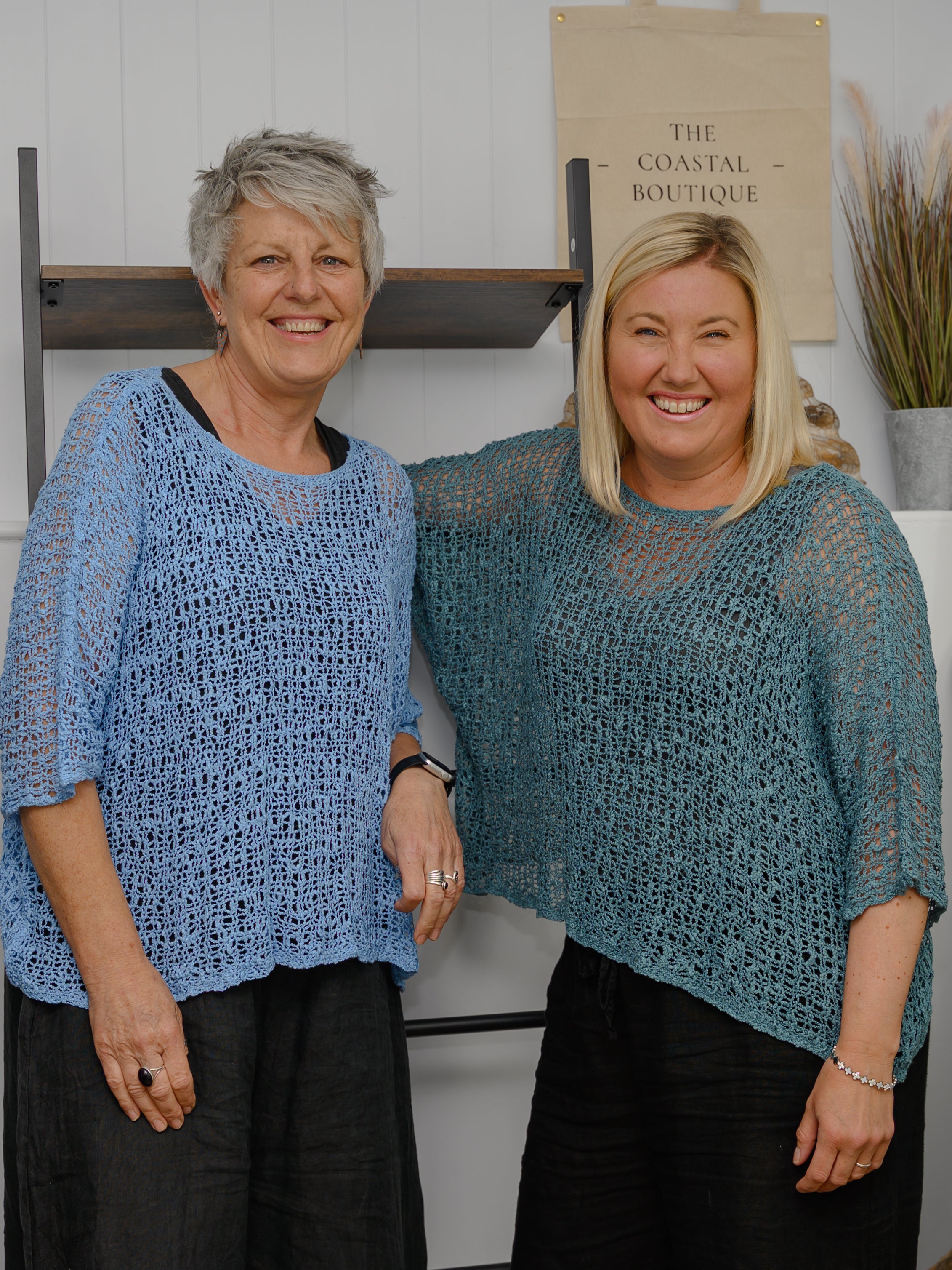 Lightweight Knit Summer Popcorn Poncho