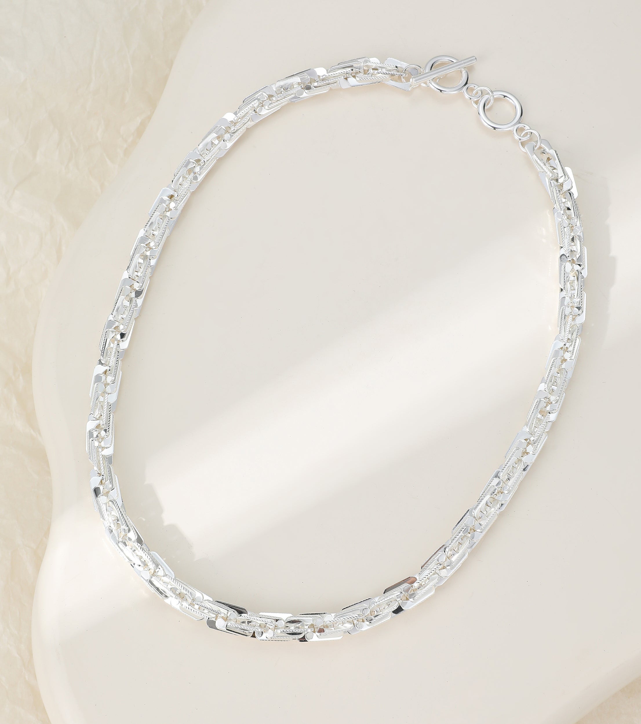 Marie Twist Chain Necklace