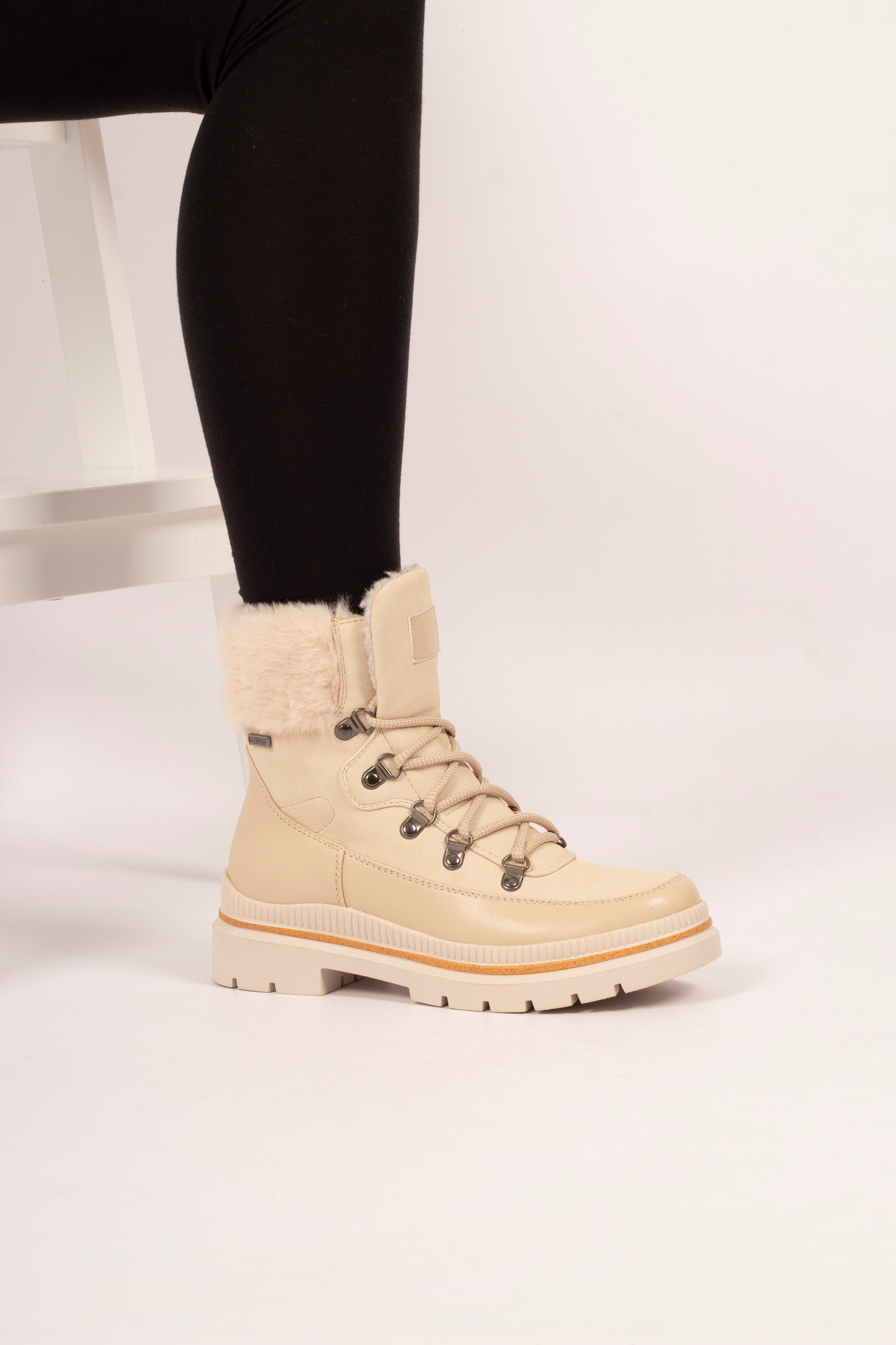 Lunar Evelyn Waterproof Lace-up Boots image 5