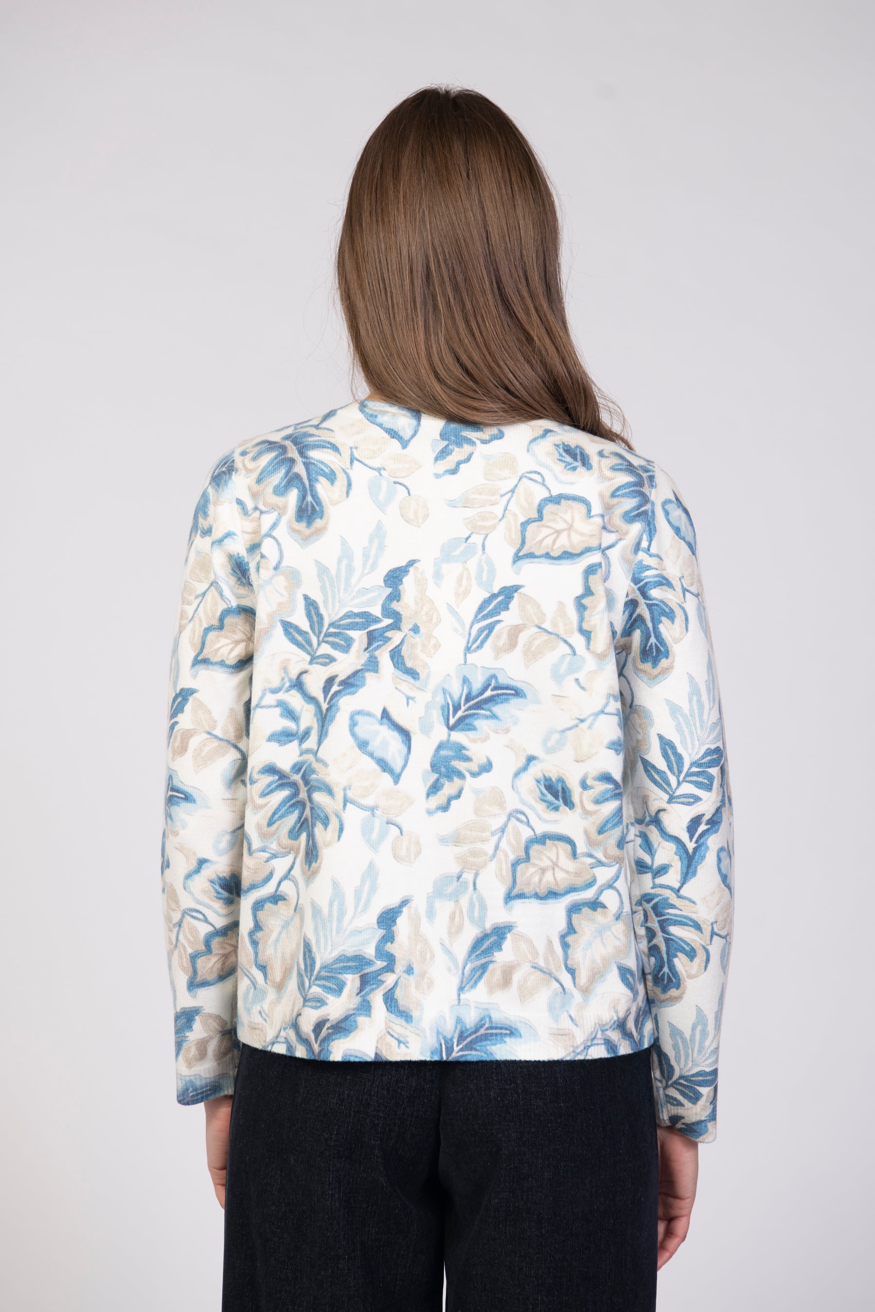 Jessica Graaf blue and cream cardigan back view