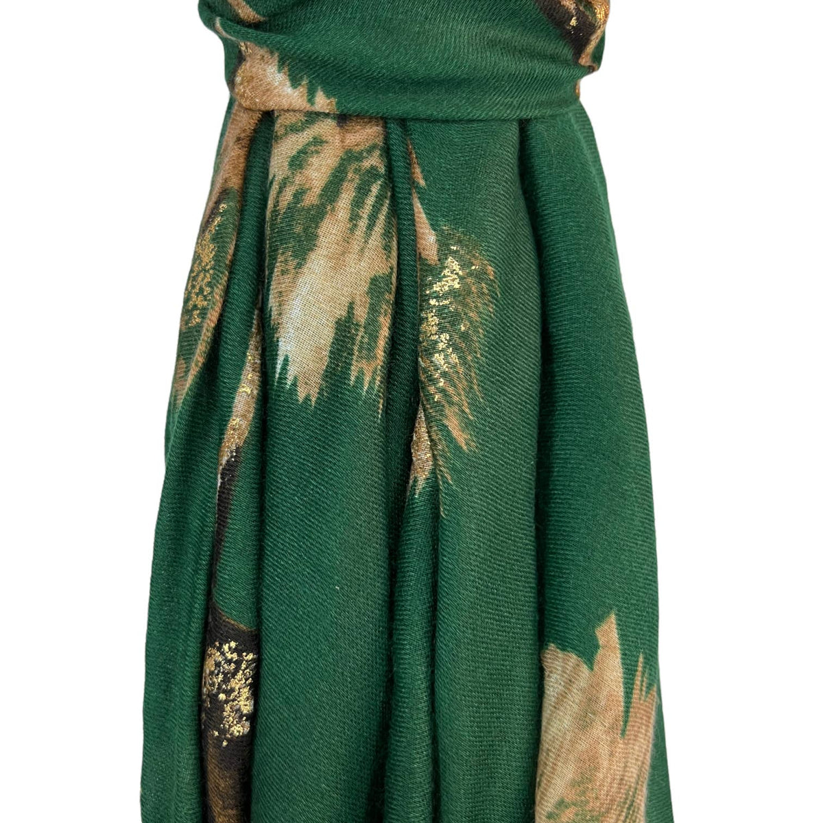 Dusty miller flower print on medium weight scarf
