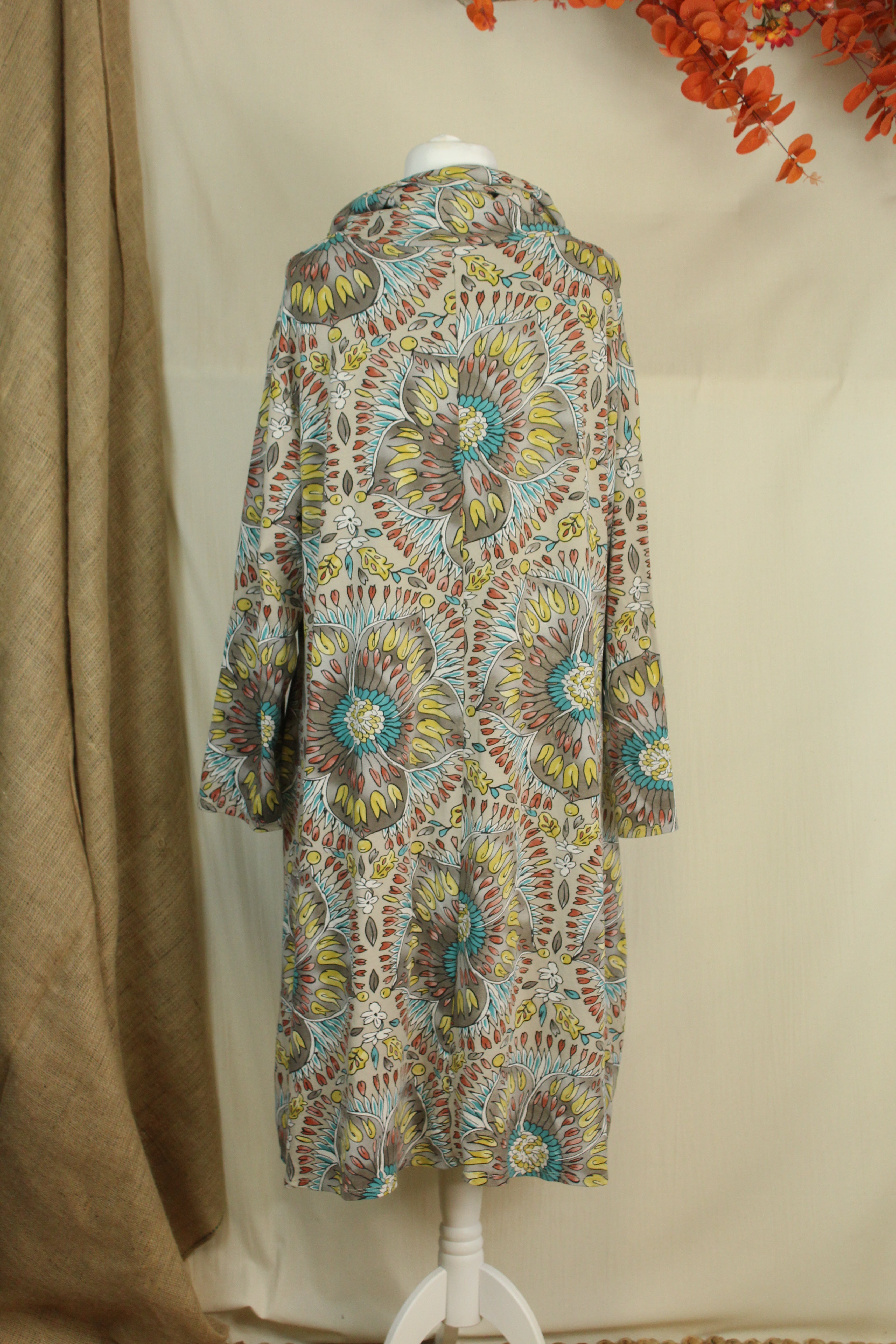 Plus Size Floral Cowl Neck Midi Dress image 8