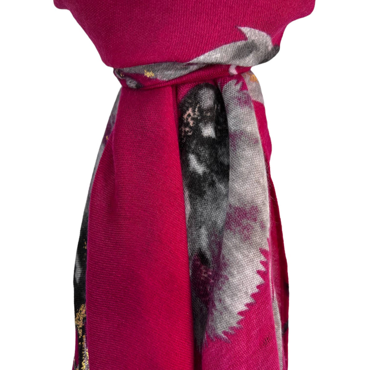 Dusty miller flower print on medium weight scarf