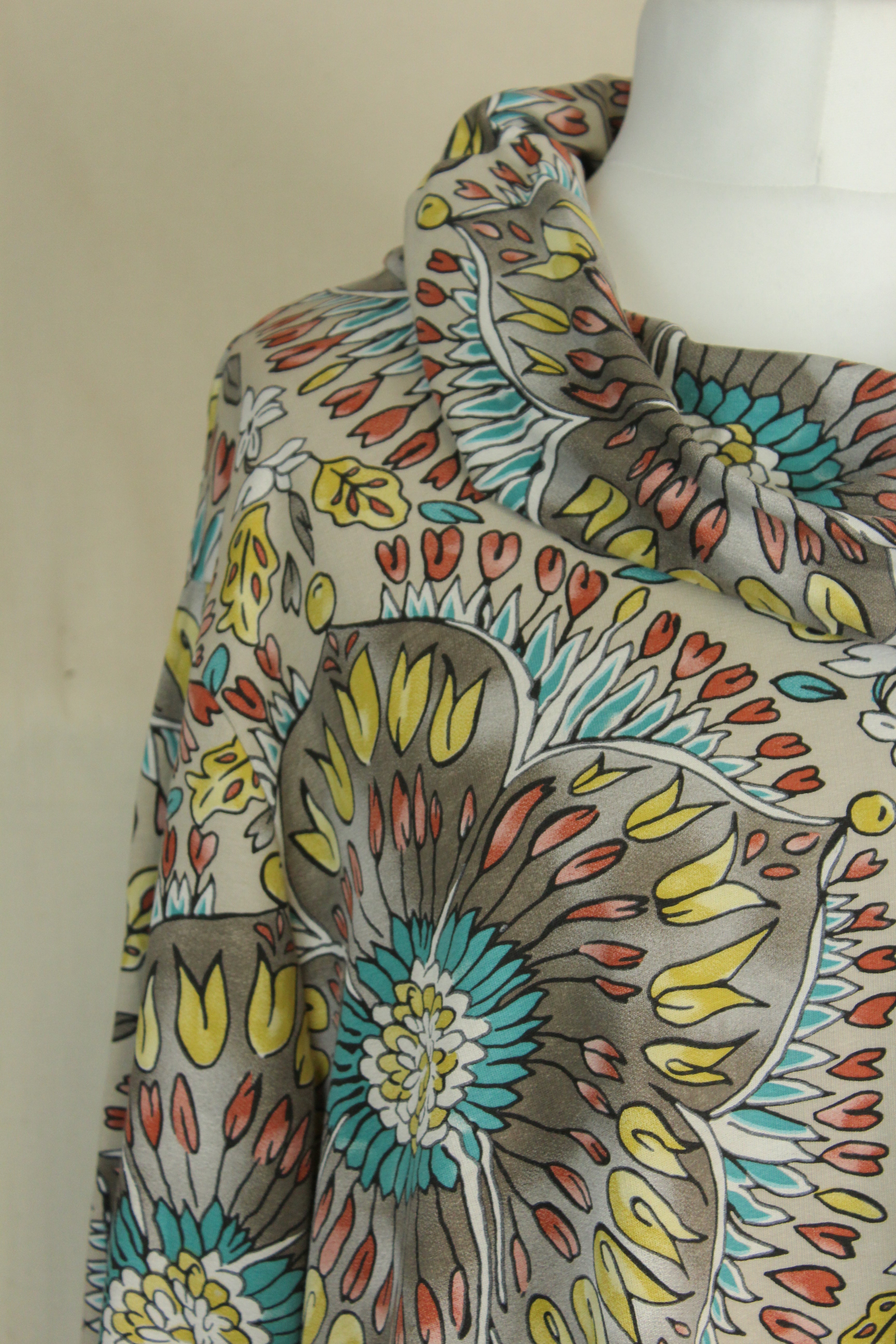 Plus Size Floral Cowl Neck Midi Dress image 9