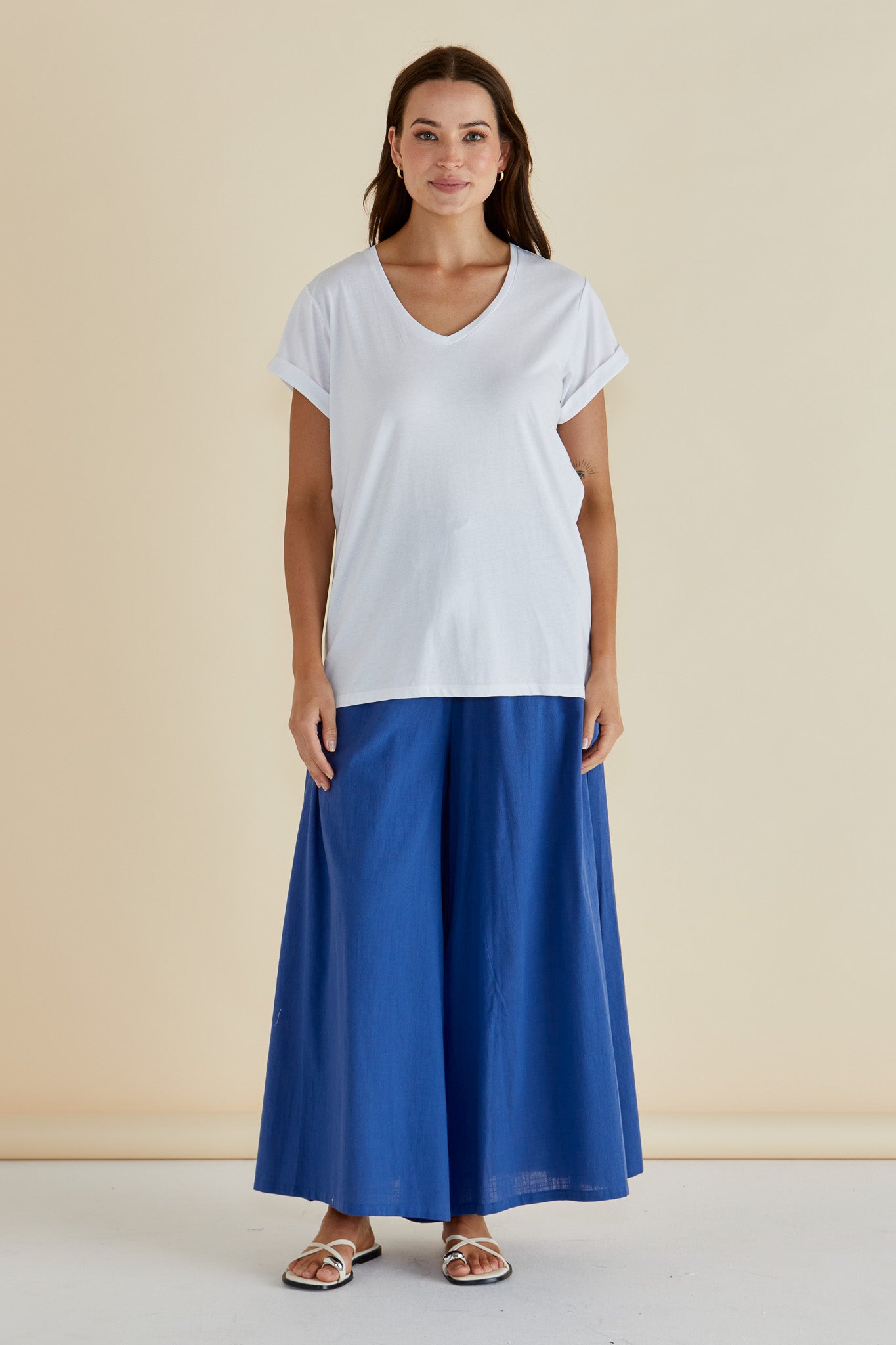 Betty Basics Ayla White V-Neck T-Shirt