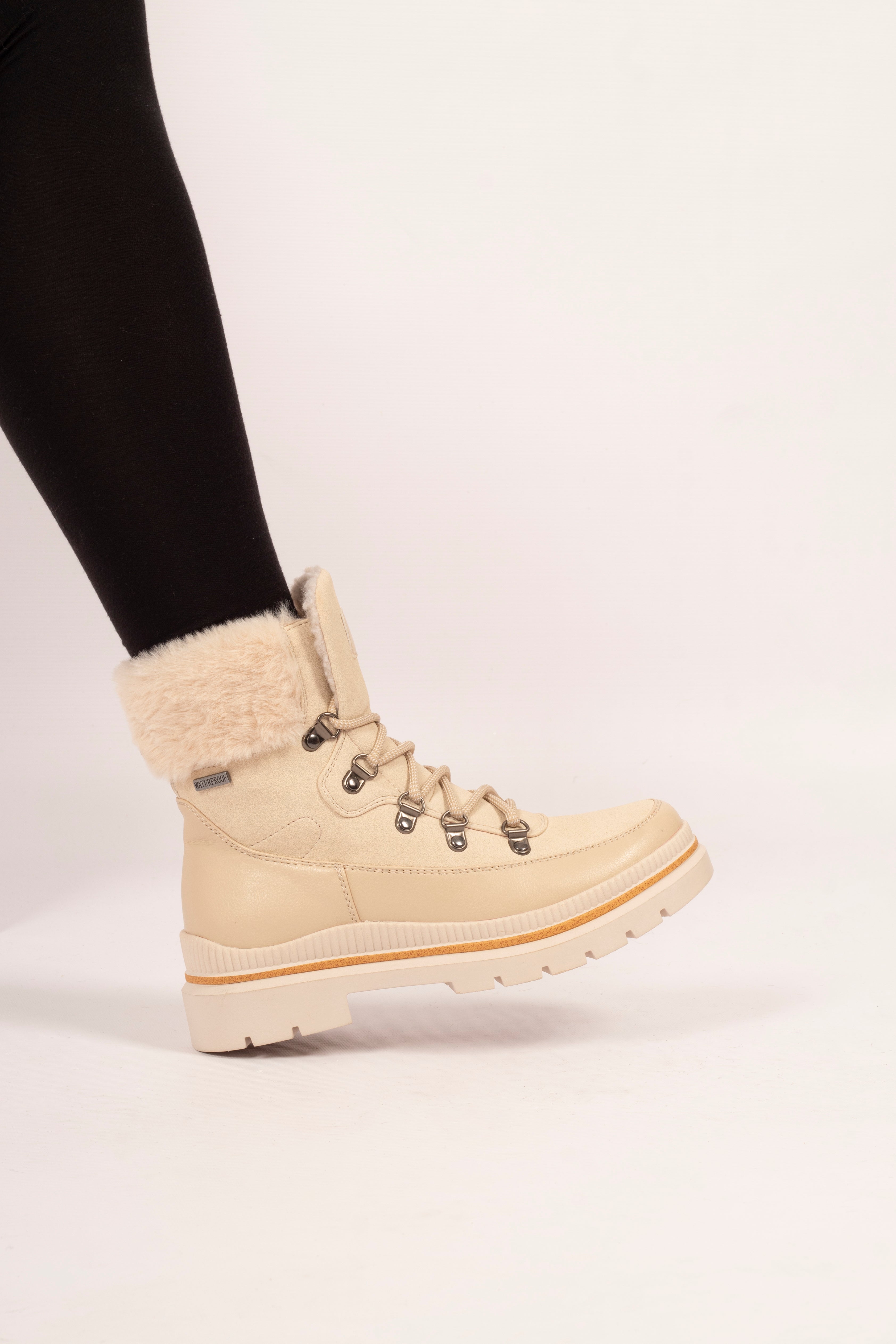 Lunar Evelyn Waterproof Lace-up Boots image 3