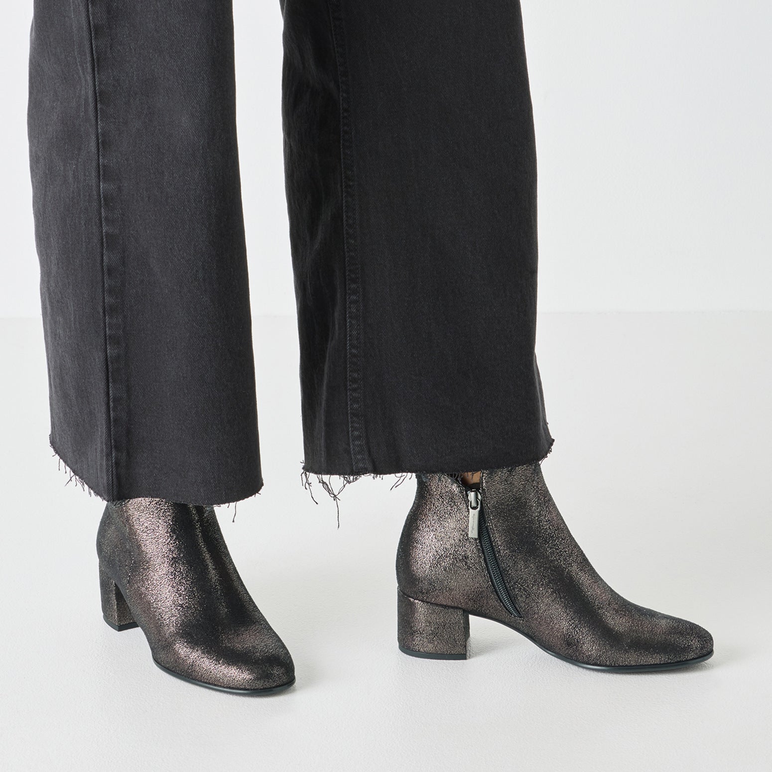 Tamaris Metallic Block Heel Boots image 0