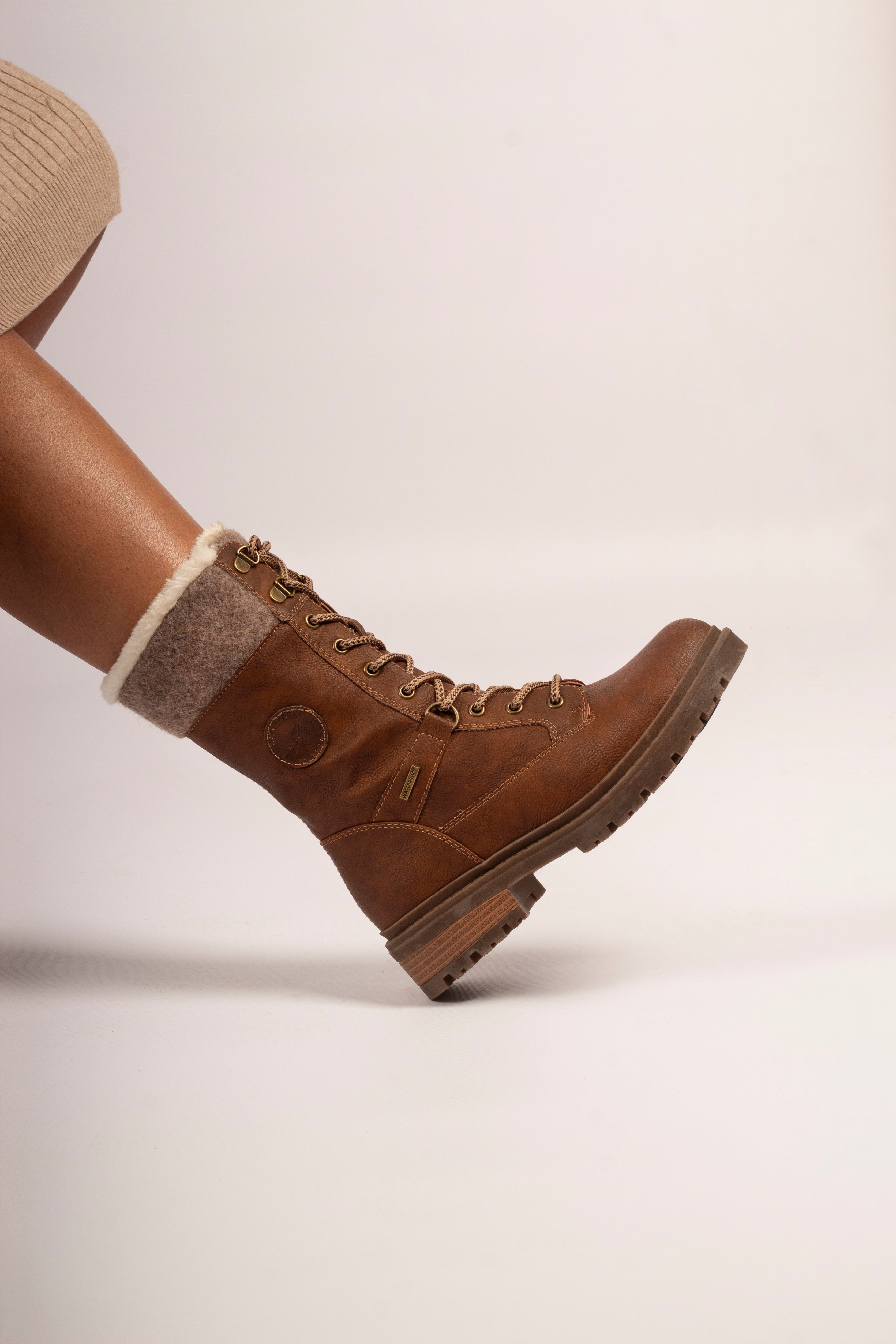 Lunar Cambridge Waterproof Lace-up Boots image 6