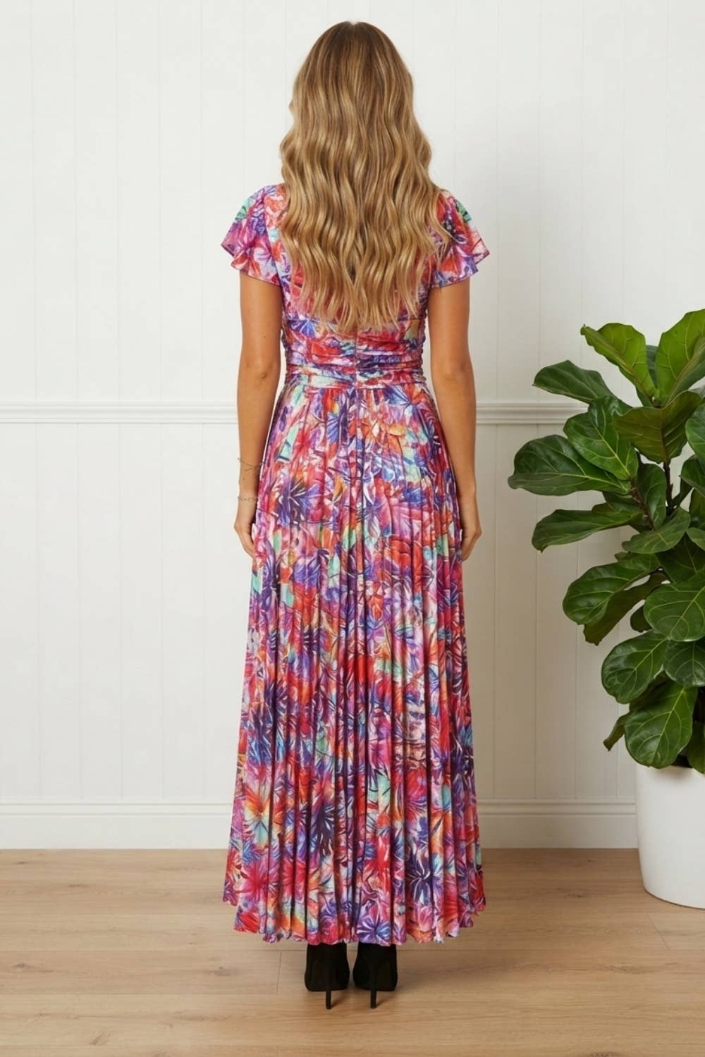 Stella London pink floral ruched cap-sleeve maxi dress back view