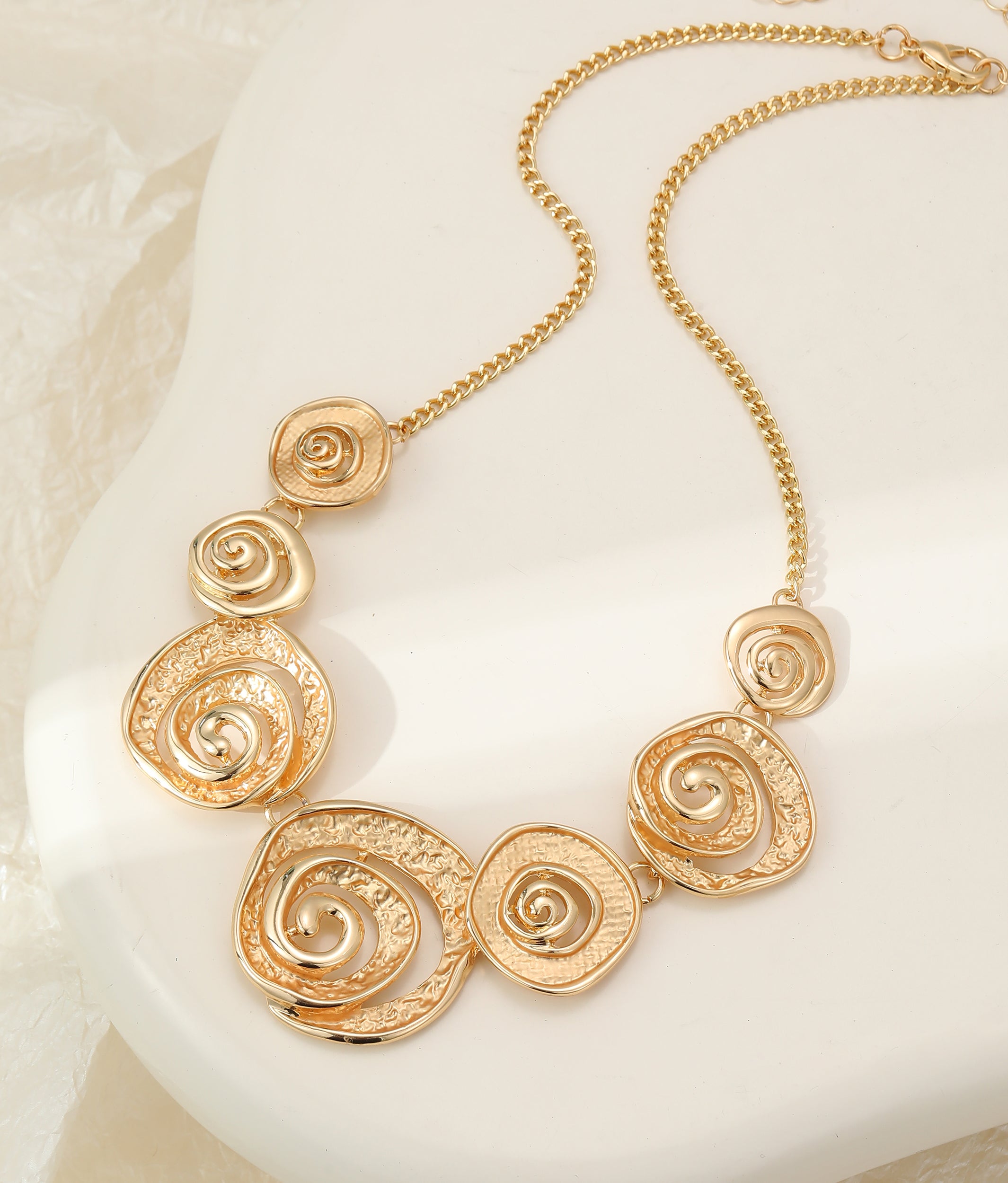 Allie Spiral Necklace - The Coastal Boutique